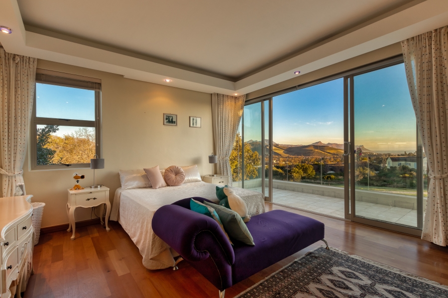 5 Bedroom Property for Sale in Erinvale Golf Estate Western Cape